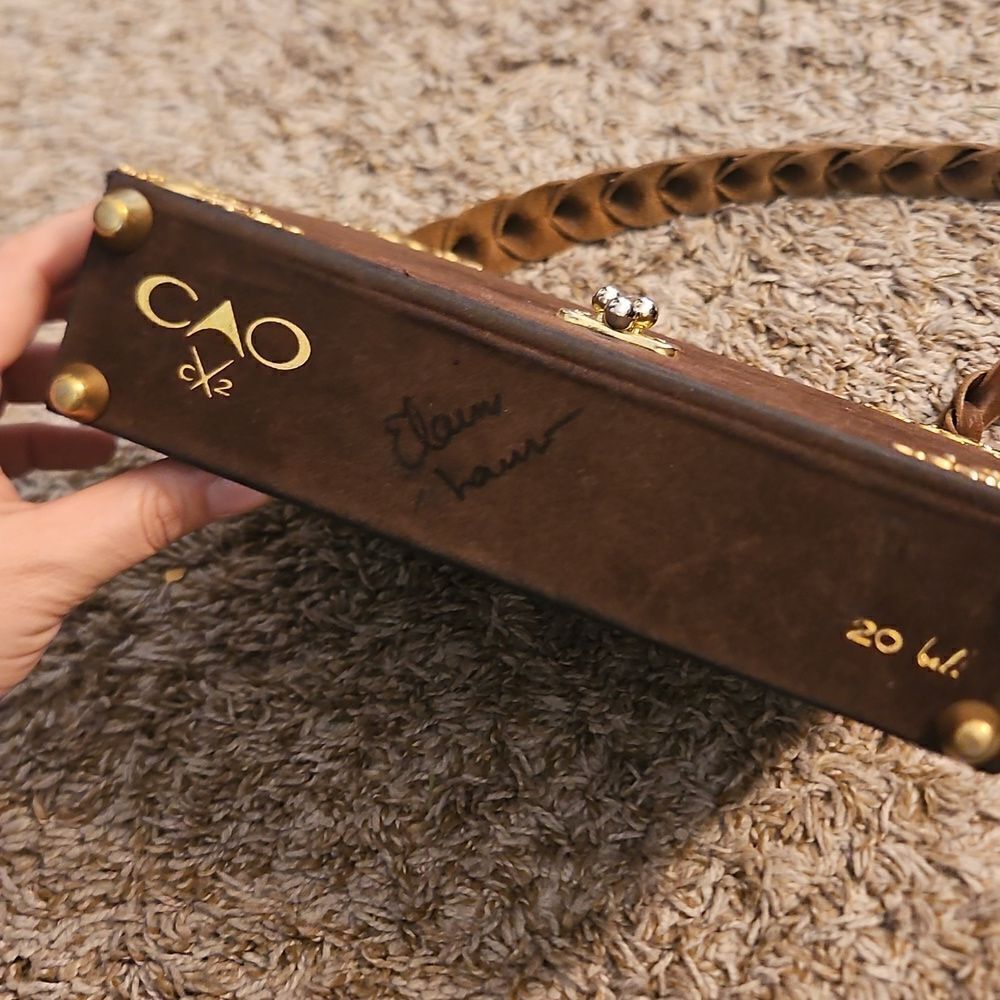 Elegant Brown and Gold Shoulder Bag with Braided Strap - Picture 4 of 7